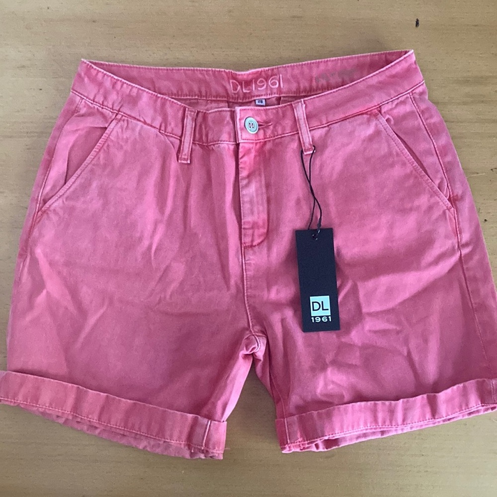 DL1961 pink lily trouser shorts, size 28